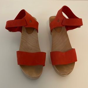 Tomato Red Bryr Clogs Emma Sandal, Good Condition, Size 39!!
